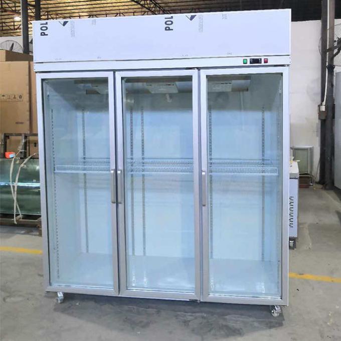 Freezer Tampilan Es Krim Komersial Tegak Dengan Tiga Pintu Kaca 0
