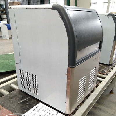 Fan Cooling 54kgs Mesin Pembuat Es Batu Komersial